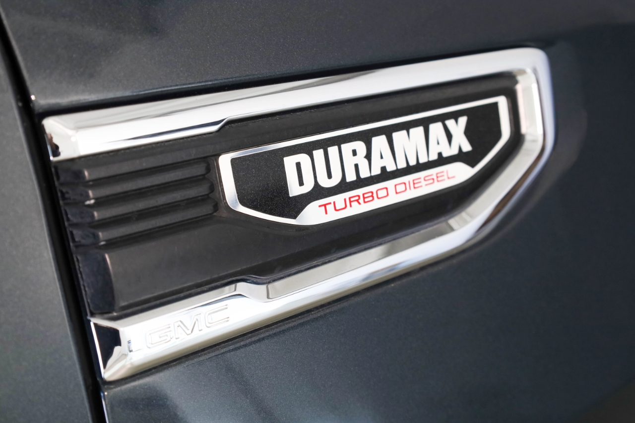 GMC Sierra 1500 4WD Crew Cab 147" Denali 2021