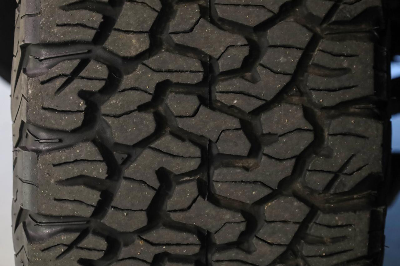 GMC Sierra 1500 4WD Crew Cab 147" Denali 2021