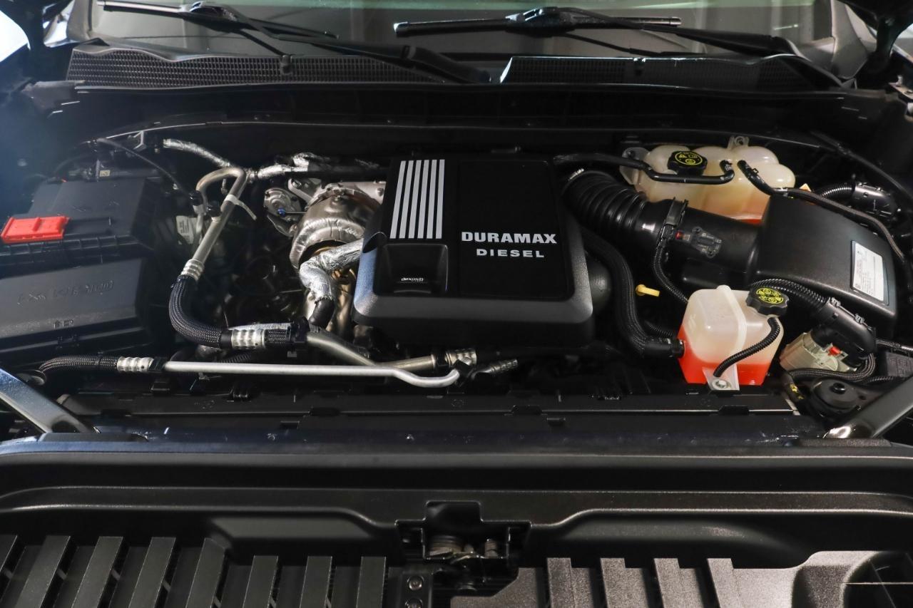 GMC Sierra 1500 4WD Crew Cab 147" Denali 2021