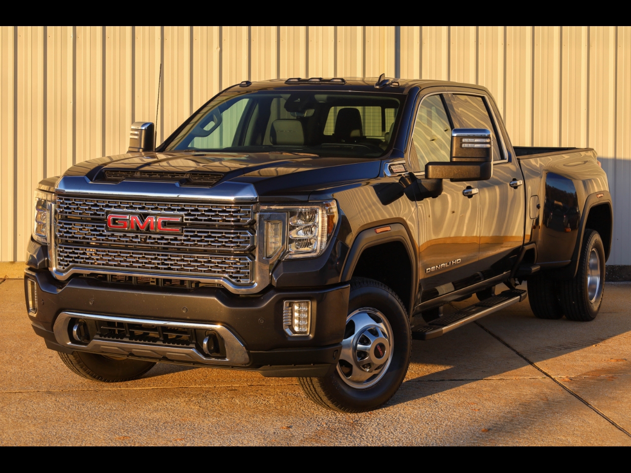 2020 GMC Sierra 3500HD 4WD Crew Cab 172" Denali