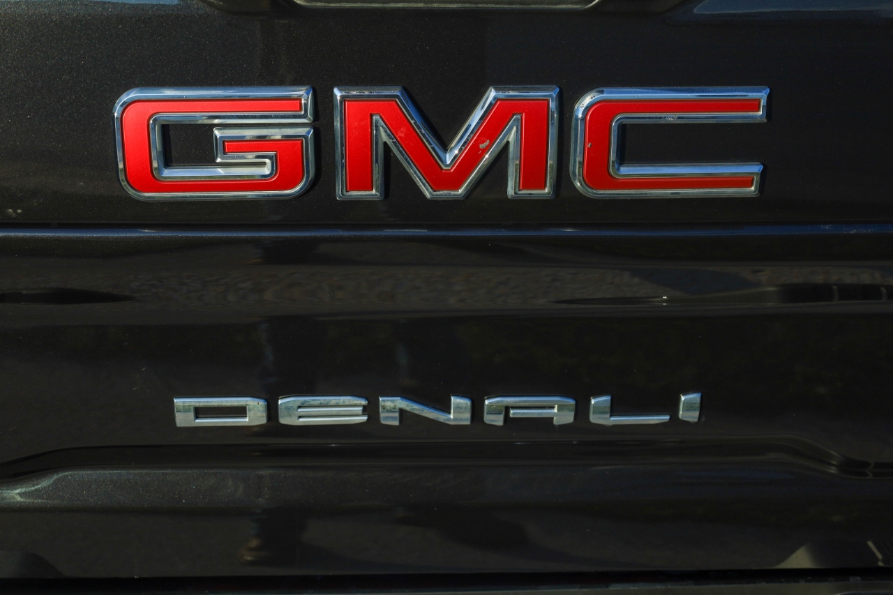 GMC Sierra 3500HD 4WD Crew Cab 172" Denali 2020