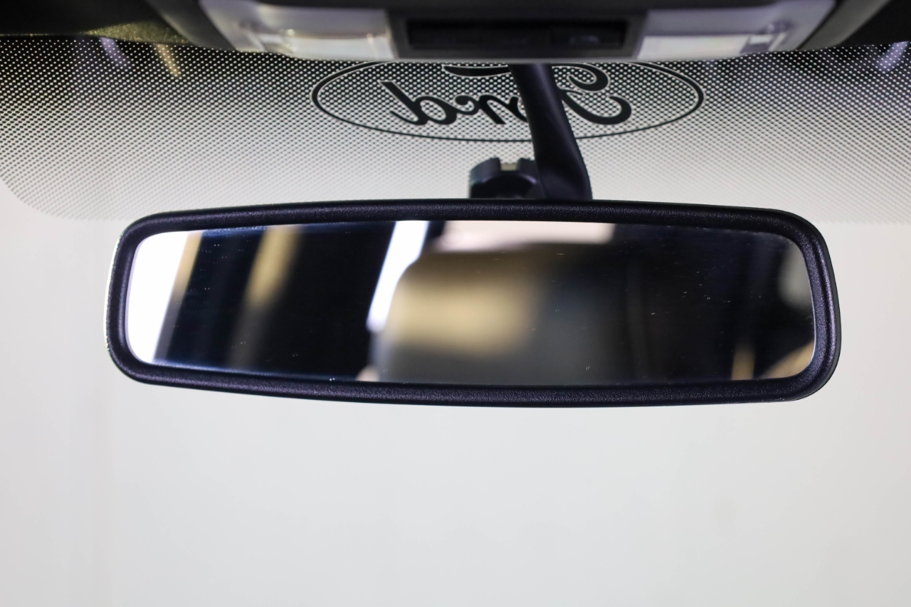 Ford F-150 2WD SuperCrew 145" King Ranch 2014