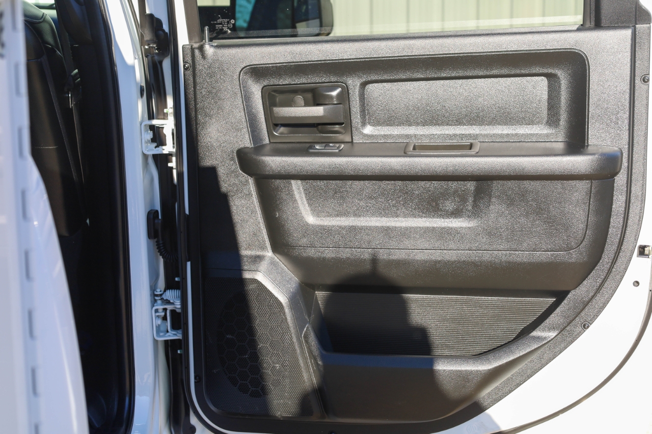 RAM 2500 Tradesman 4x4 Crew Cab 8' Box 2022