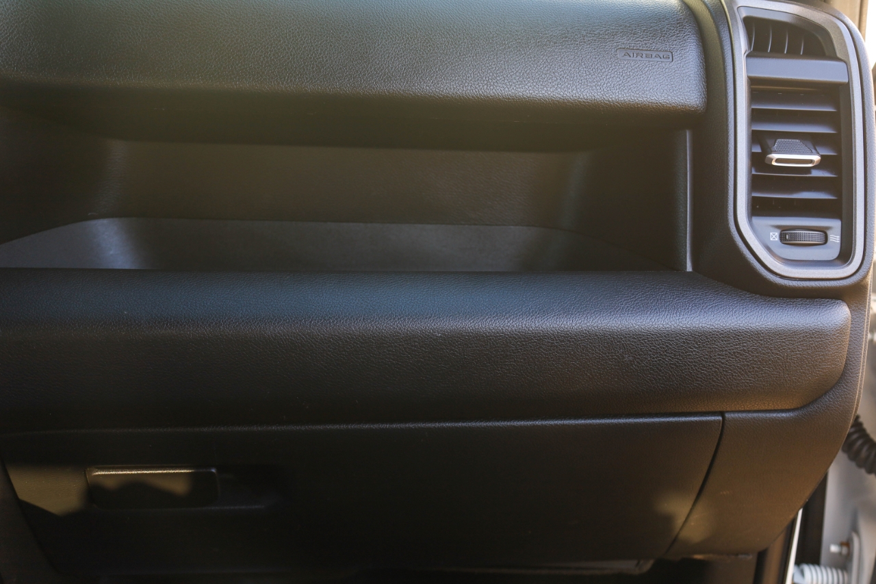 RAM 2500 Tradesman 4x4 Crew Cab 8' Box 2022