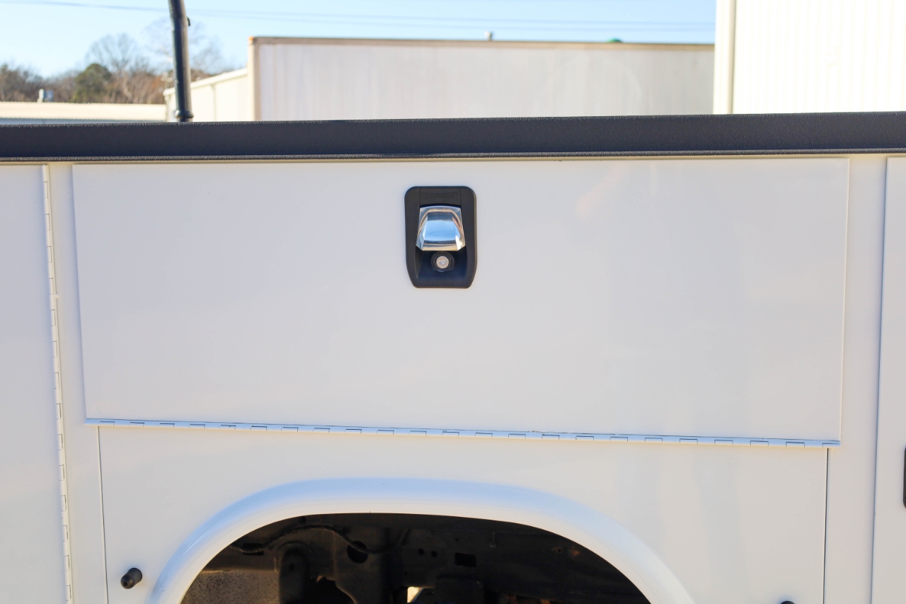 RAM 2500 Tradesman 4x4 Crew Cab 8' Box 2022