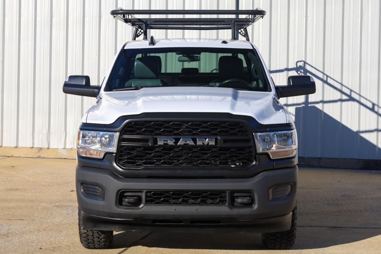 RAM 2500 Tradesman 4x4 Crew Cab 8' Box 2022