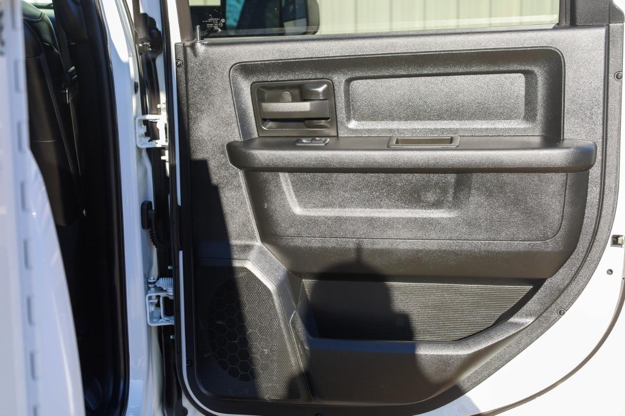 RAM 2500 Tradesman 4x4 Crew Cab 8' Box 2022