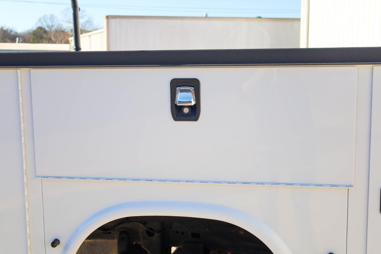 RAM 2500 Tradesman 4x4 Crew Cab 8' Box 2022