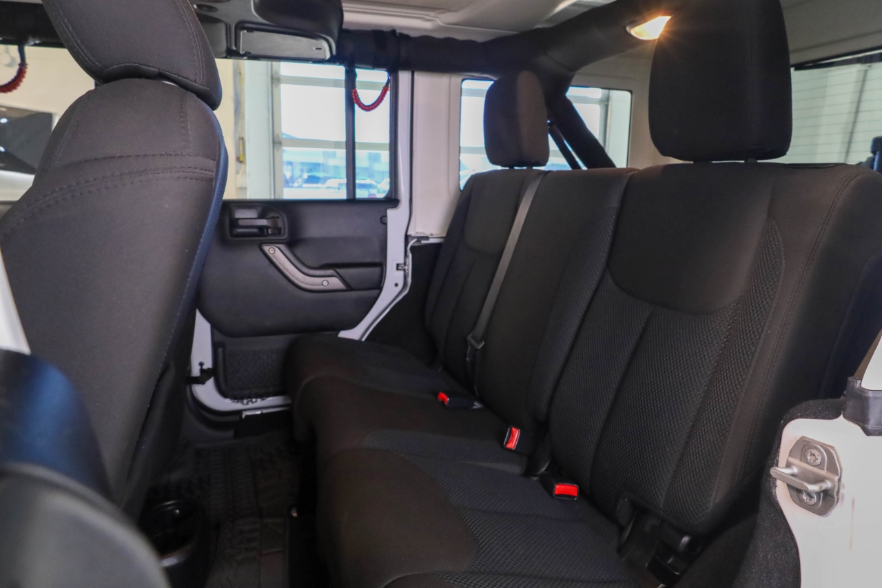 Jeep Wrangler Unlimited Big Bear 4x4 *Ltd Avail* 2017