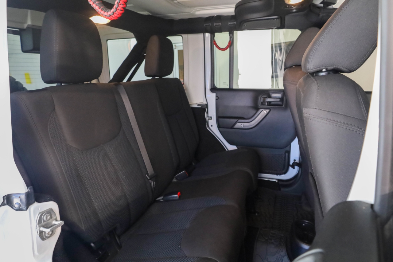 Jeep Wrangler Unlimited Big Bear 4x4 *Ltd Avail* 2017