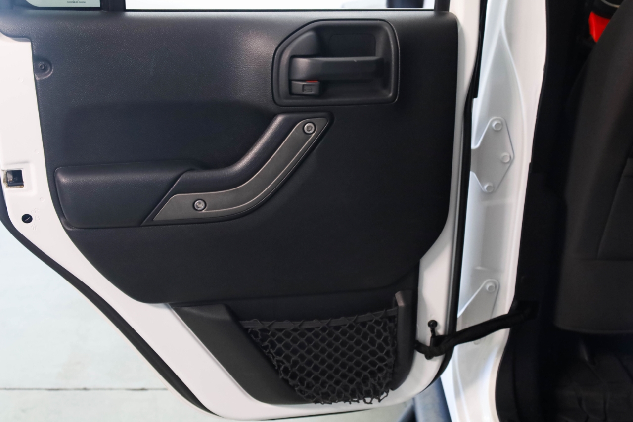 Jeep Wrangler Unlimited Big Bear 4x4 *Ltd Avail* 2017