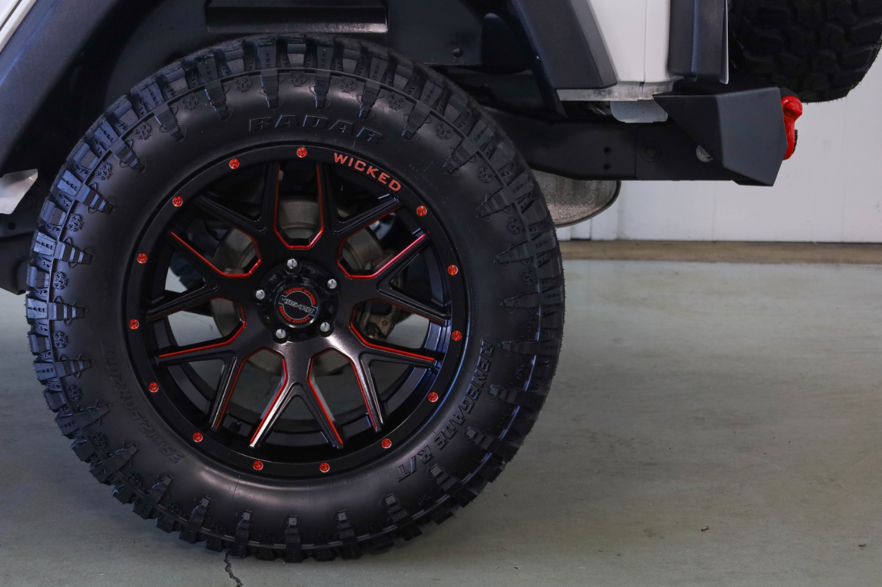 Jeep Wrangler Unlimited Big Bear 4x4 *Ltd Avail* 2017