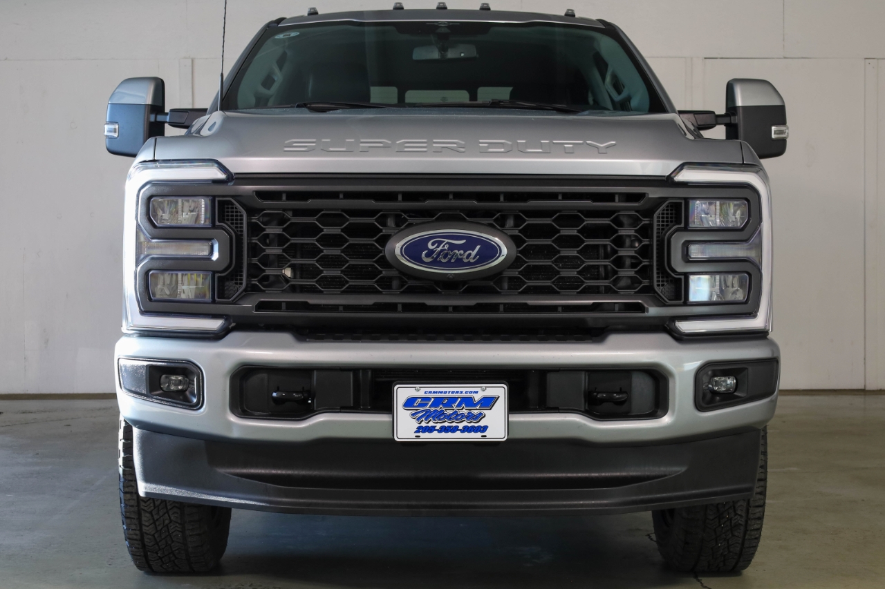 Ford Super Duty F-250 SRW King Ranch 4WD Crew Cab 8' Box 2023