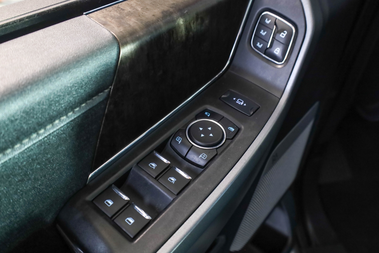 Ford Super Duty F-250 SRW King Ranch 4WD Crew Cab 8' Box 2023