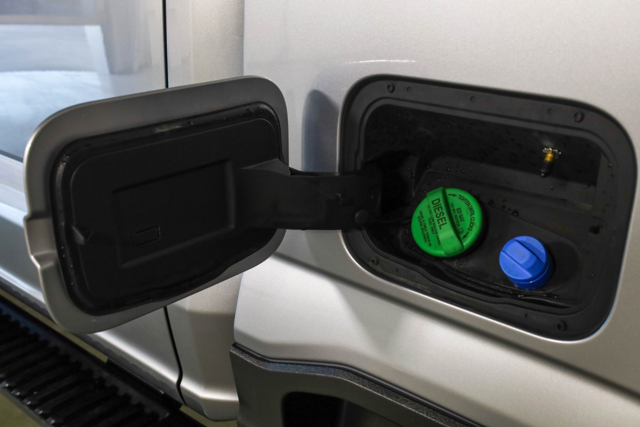 Ford Super Duty F-250 SRW King Ranch 4WD Crew Cab 8' Box 2023