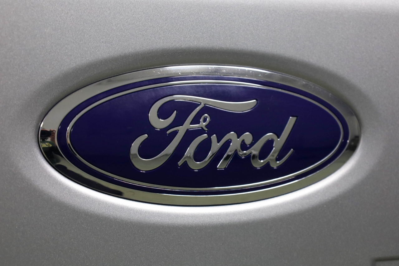 Ford Super Duty F-250 SRW King Ranch 4WD Crew Cab 8' Box 2023