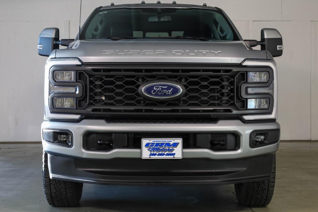 Ford Super Duty F-250 SRW King Ranch 4WD Crew Cab 8' Box 2023