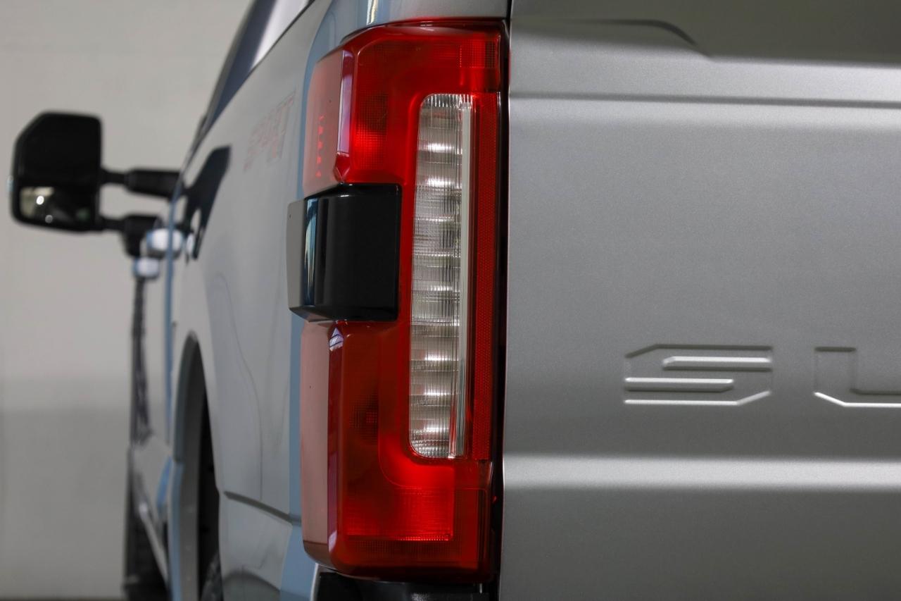 Ford Super Duty F-250 SRW King Ranch 4WD Crew Cab 8' Box 2023