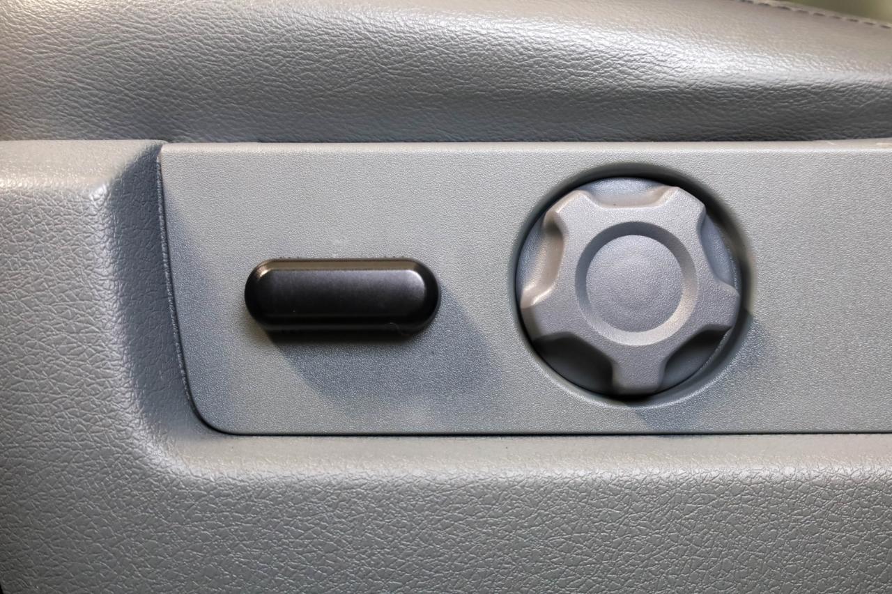 Ford F-150 4WD SuperCrew 145" King Ranch 2014