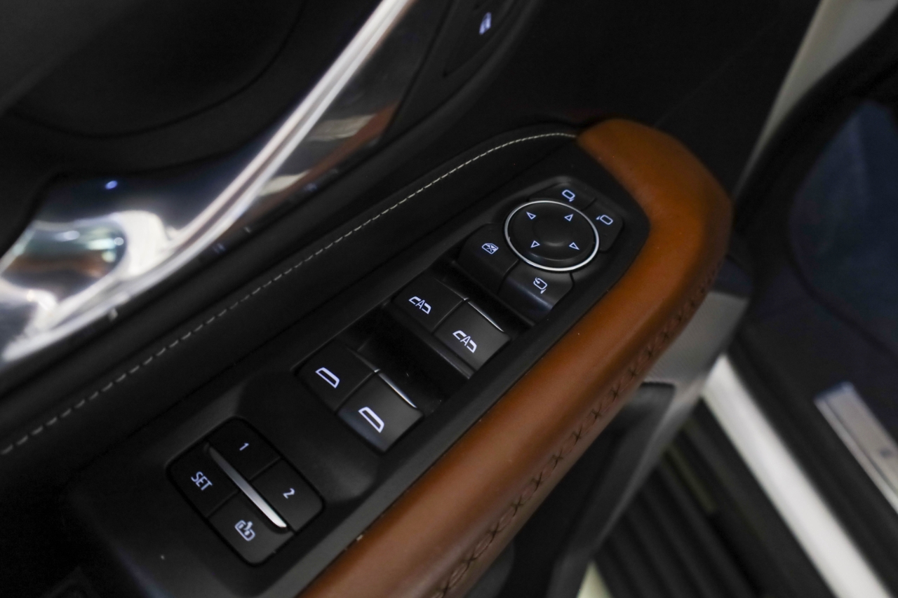 GMC Yukon XL 4WD 4dr Denali Ultimate 2023