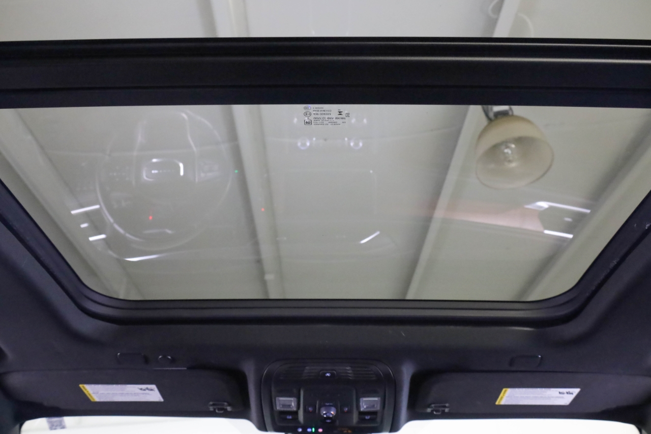 GMC Yukon XL 4WD 4dr Denali Ultimate 2023