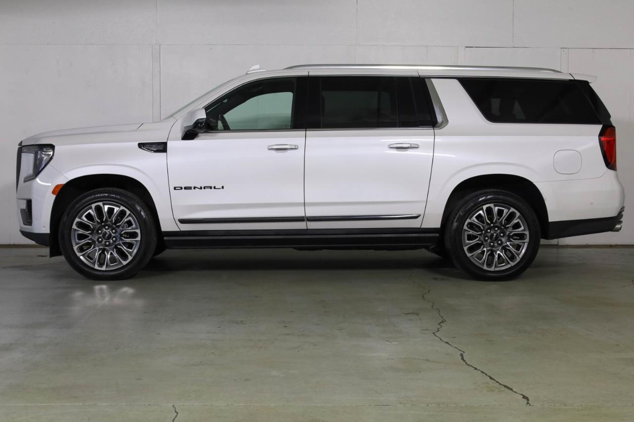 GMC Yukon XL 4WD 4dr Denali Ultimate 2023