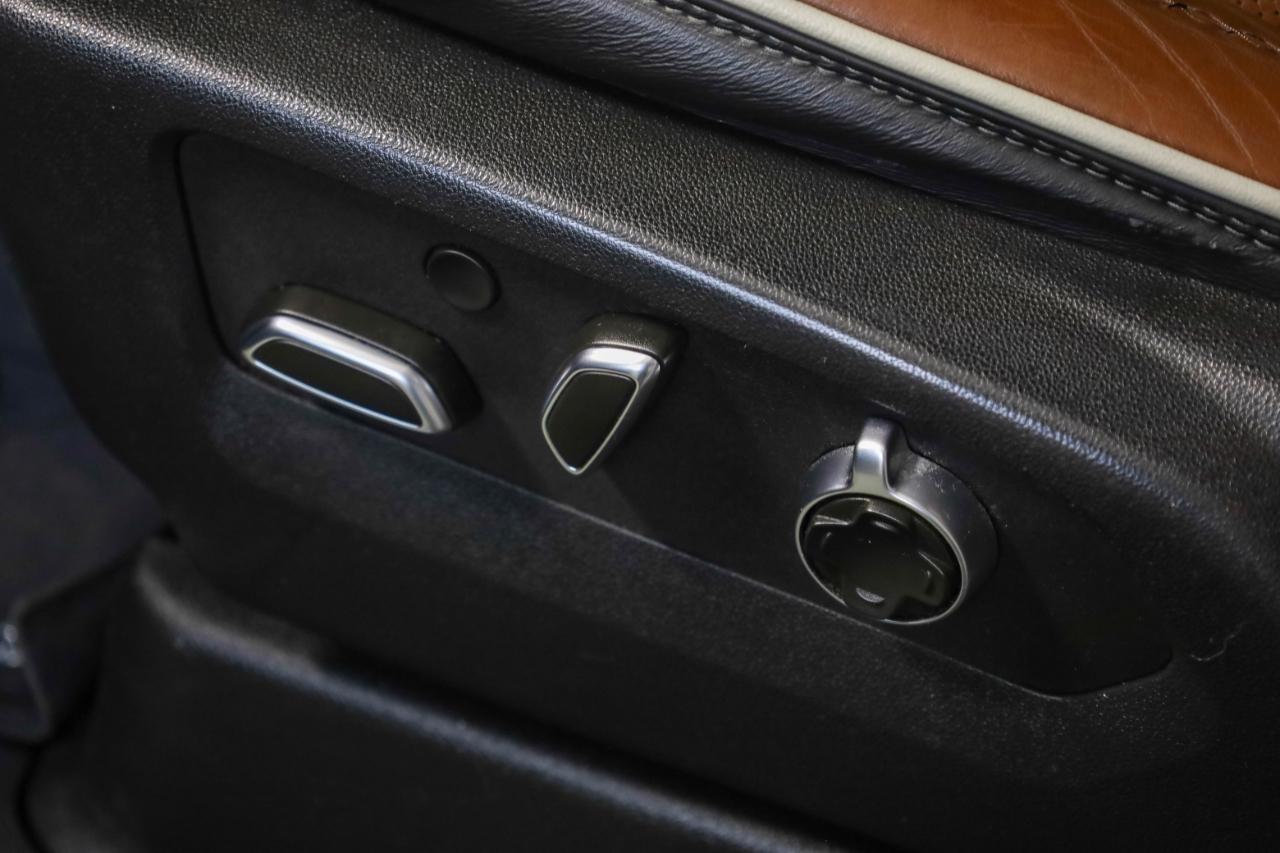 GMC Yukon XL 4WD 4dr Denali Ultimate 2023