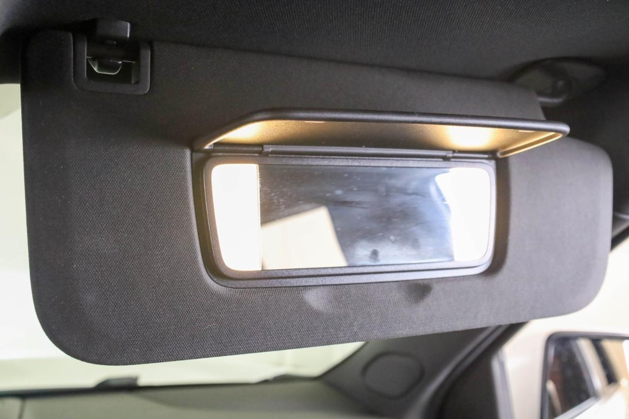 GMC Yukon XL 4WD 4dr Denali Ultimate 2023