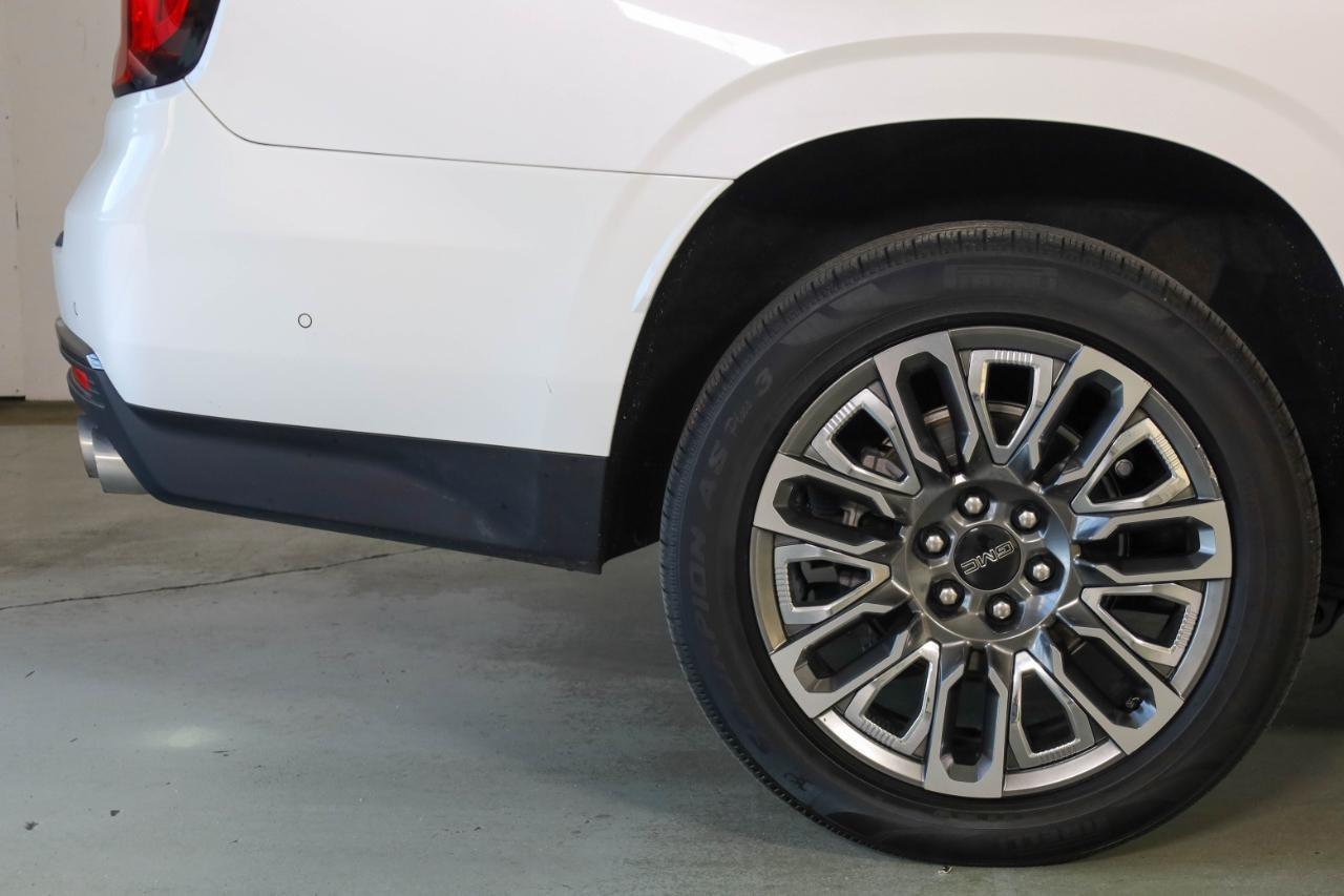 GMC Yukon XL 4WD 4dr Denali Ultimate 2023