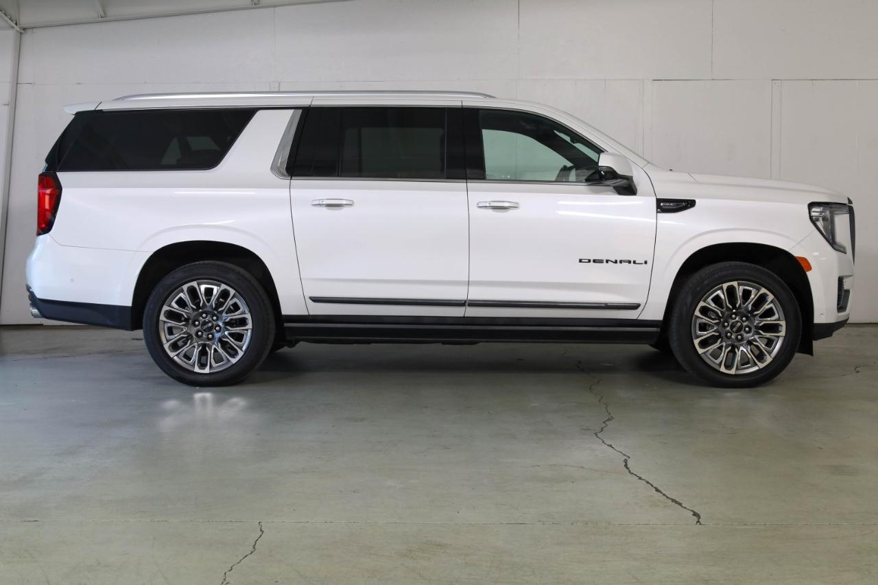 GMC Yukon XL 4WD 4dr Denali Ultimate 2023