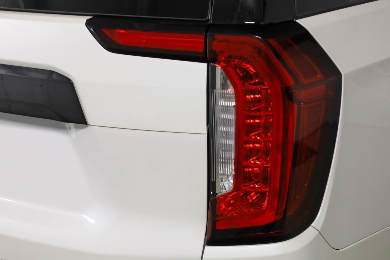 GMC Yukon XL 4WD 4dr Denali Ultimate 2023