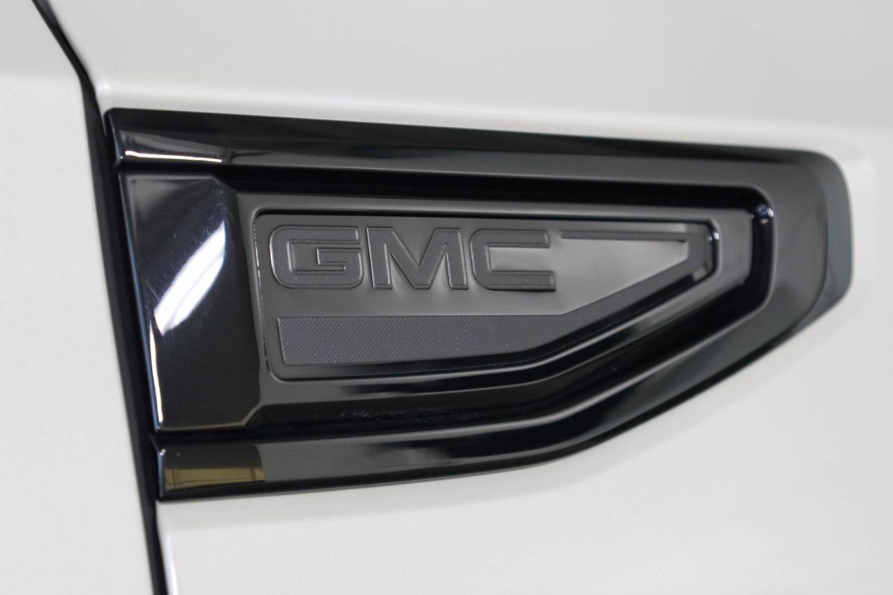 GMC Yukon XL 4WD 4dr Denali Ultimate 2023