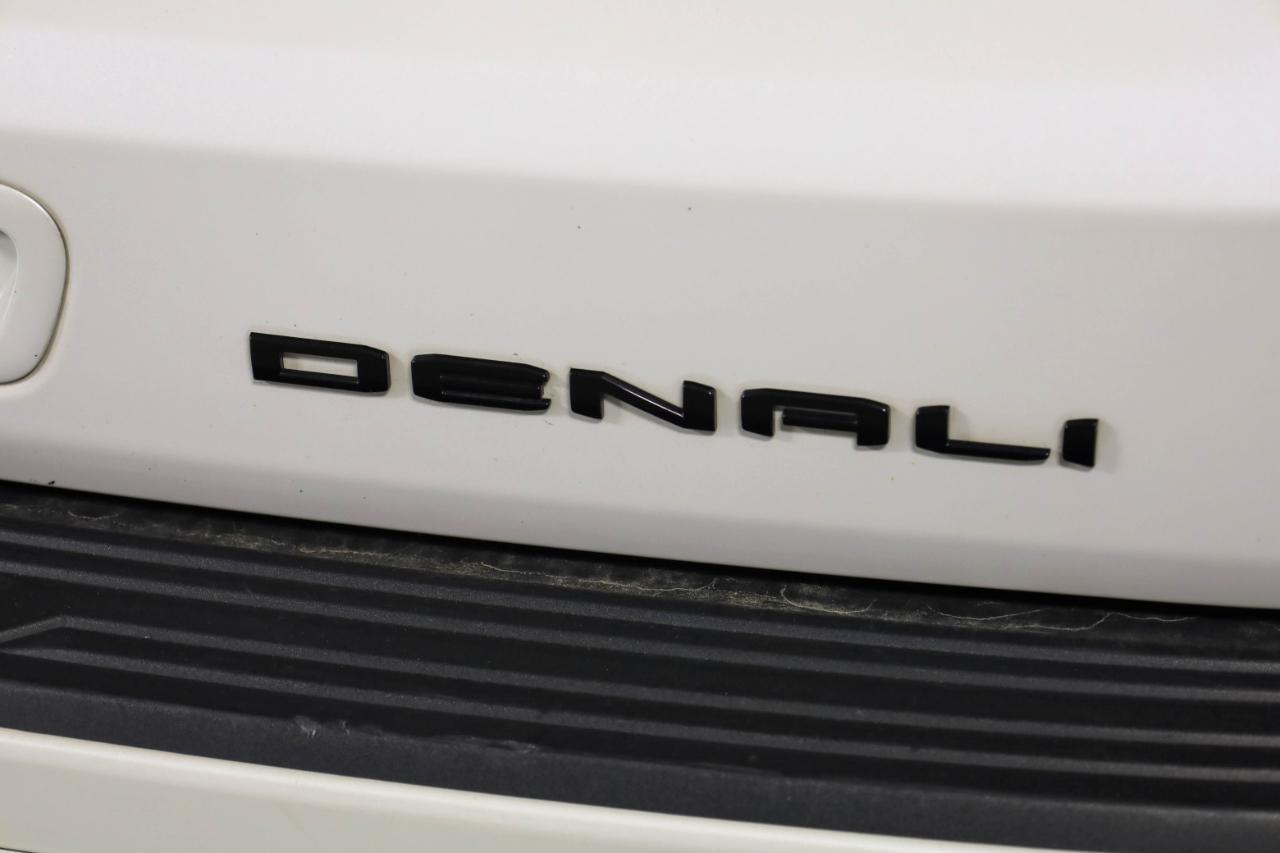 GMC Yukon XL 4WD 4dr Denali Ultimate 2023