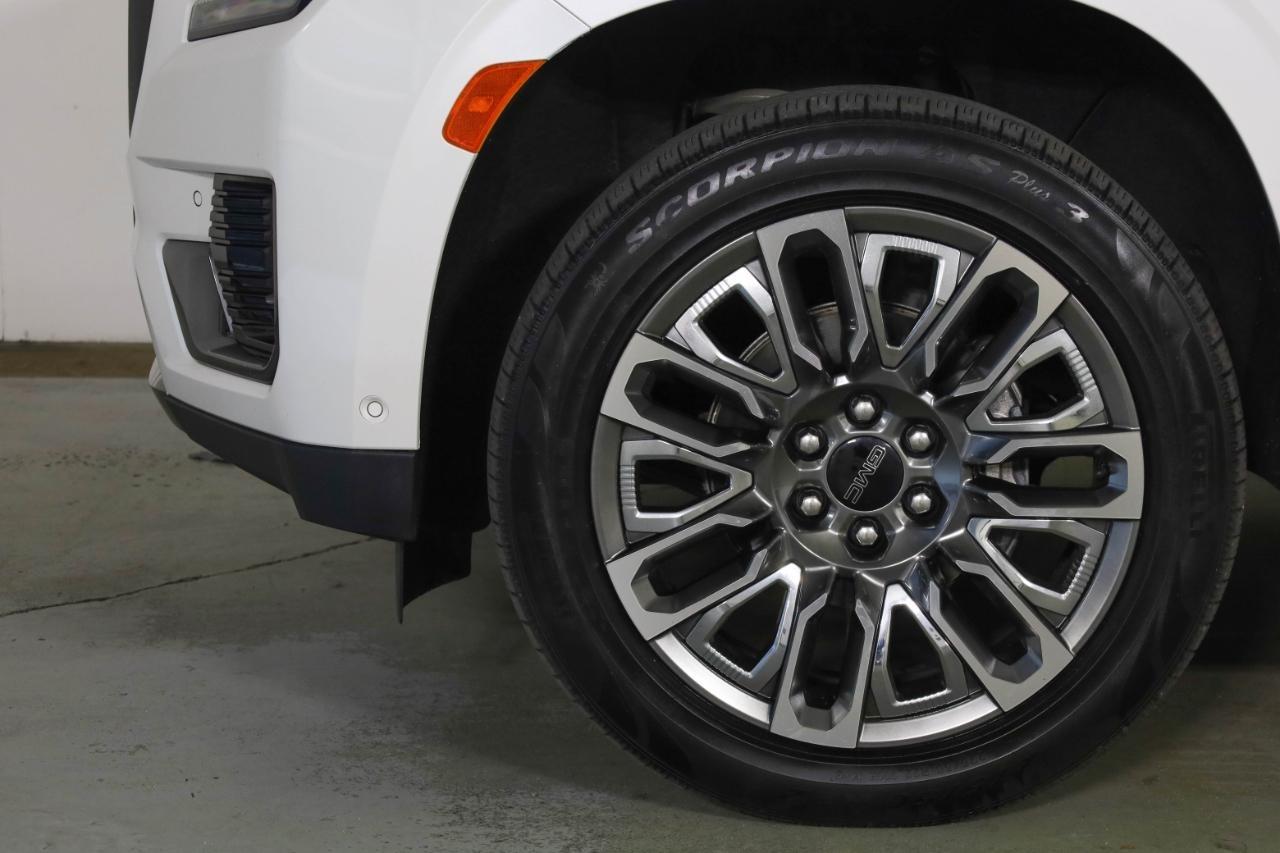 GMC Yukon XL 4WD 4dr Denali Ultimate 2023