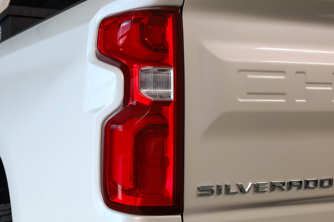 Chevrolet Silverado 1500 4WD Crew Cab 147" RST 2019