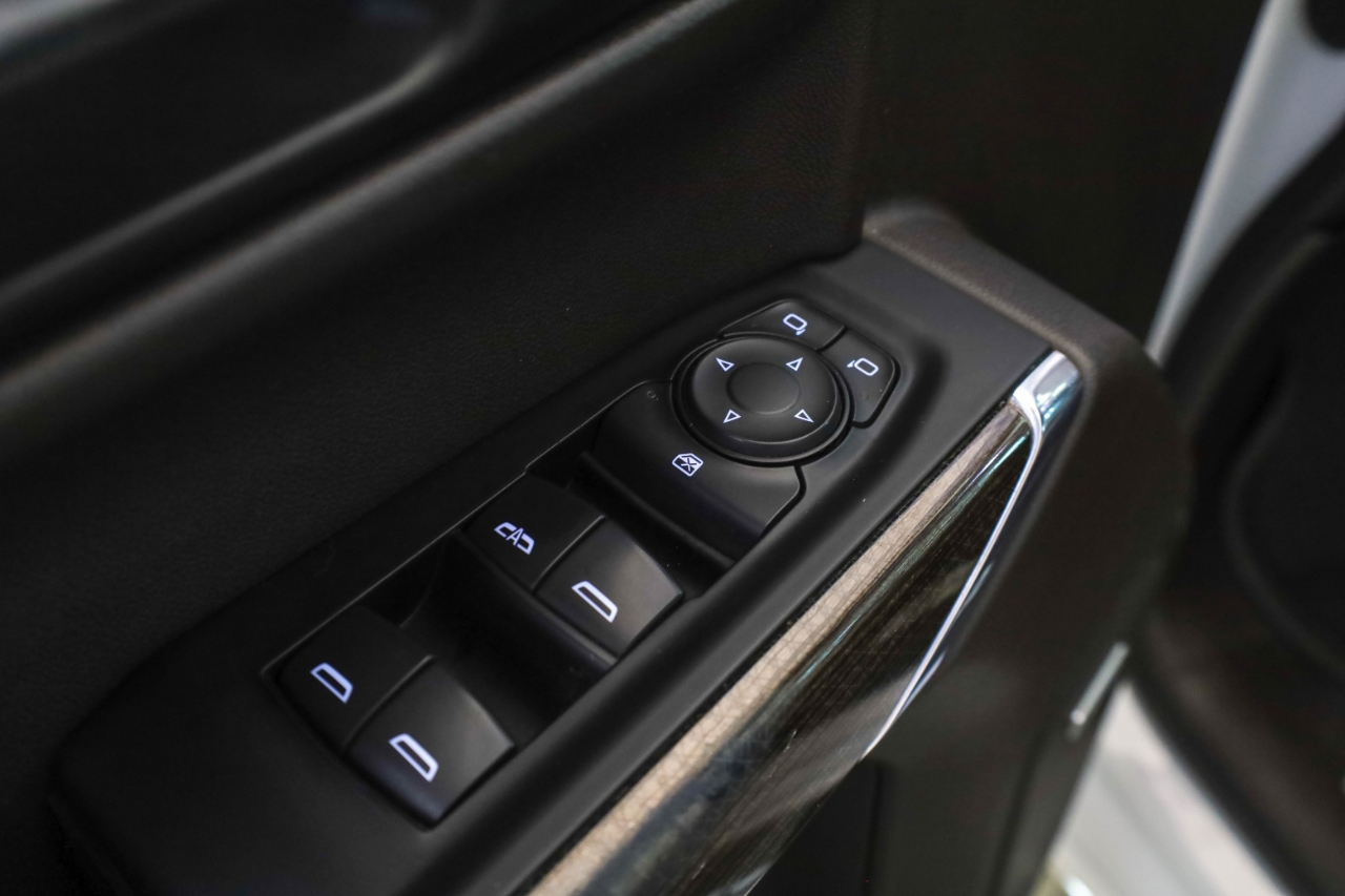 Chevrolet Silverado 1500 4WD Crew Cab 147" RST 2019