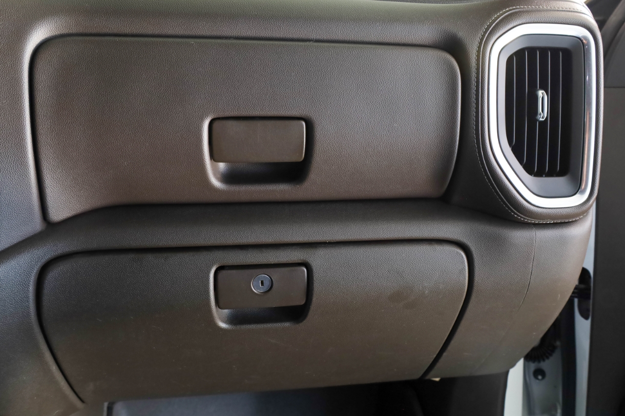 Chevrolet Silverado 1500 4WD Crew Cab 147" RST 2019