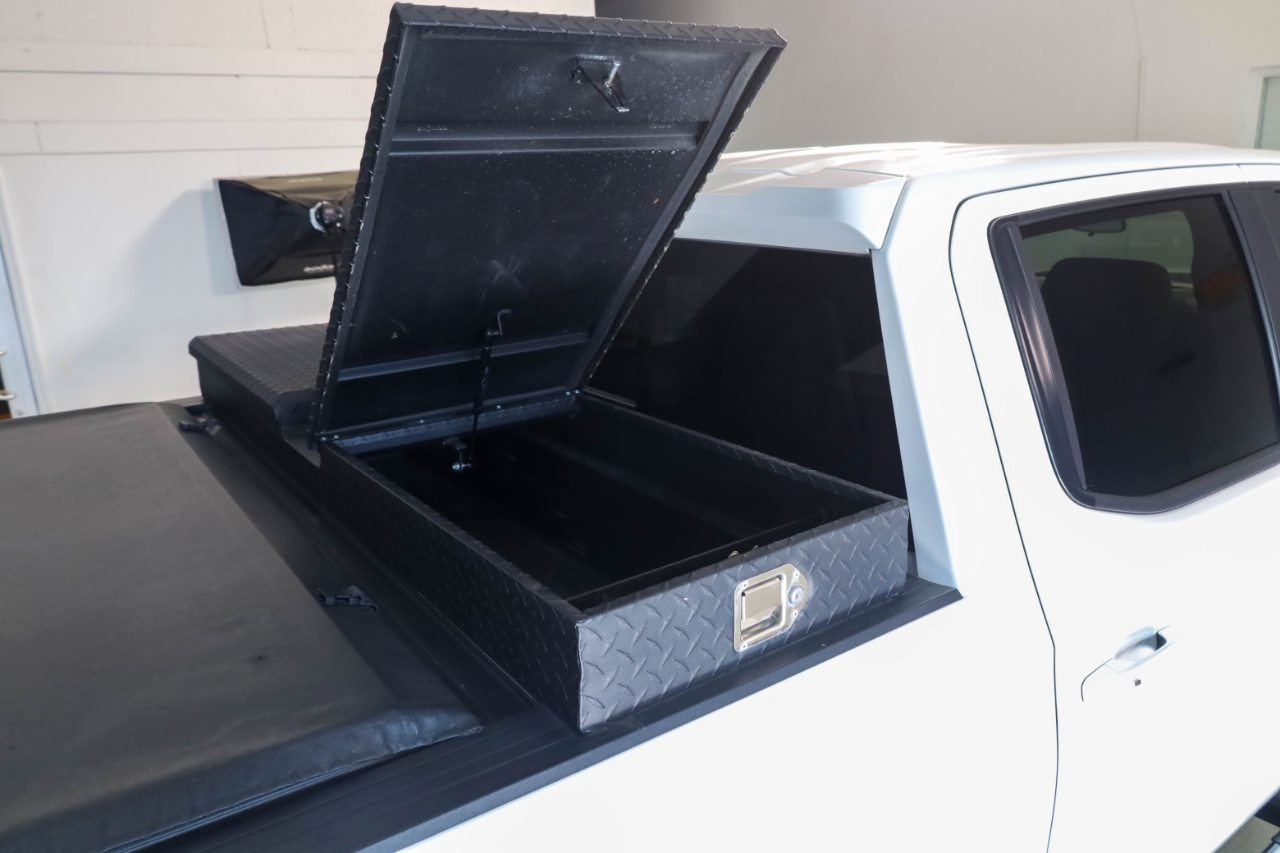 Chevrolet Silverado 1500 4WD Crew Cab 147" RST 2019