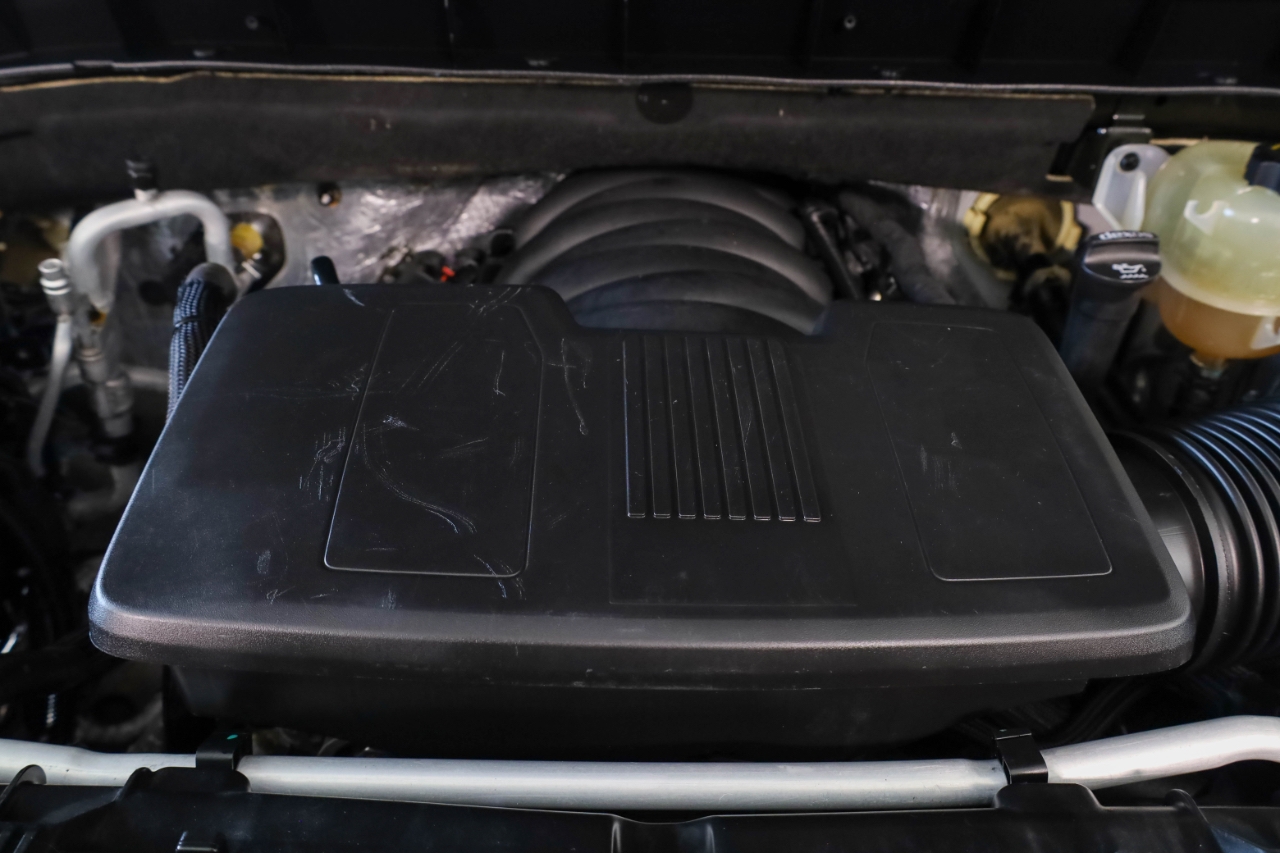 Chevrolet Silverado 1500 4WD Crew Cab 147" RST 2019