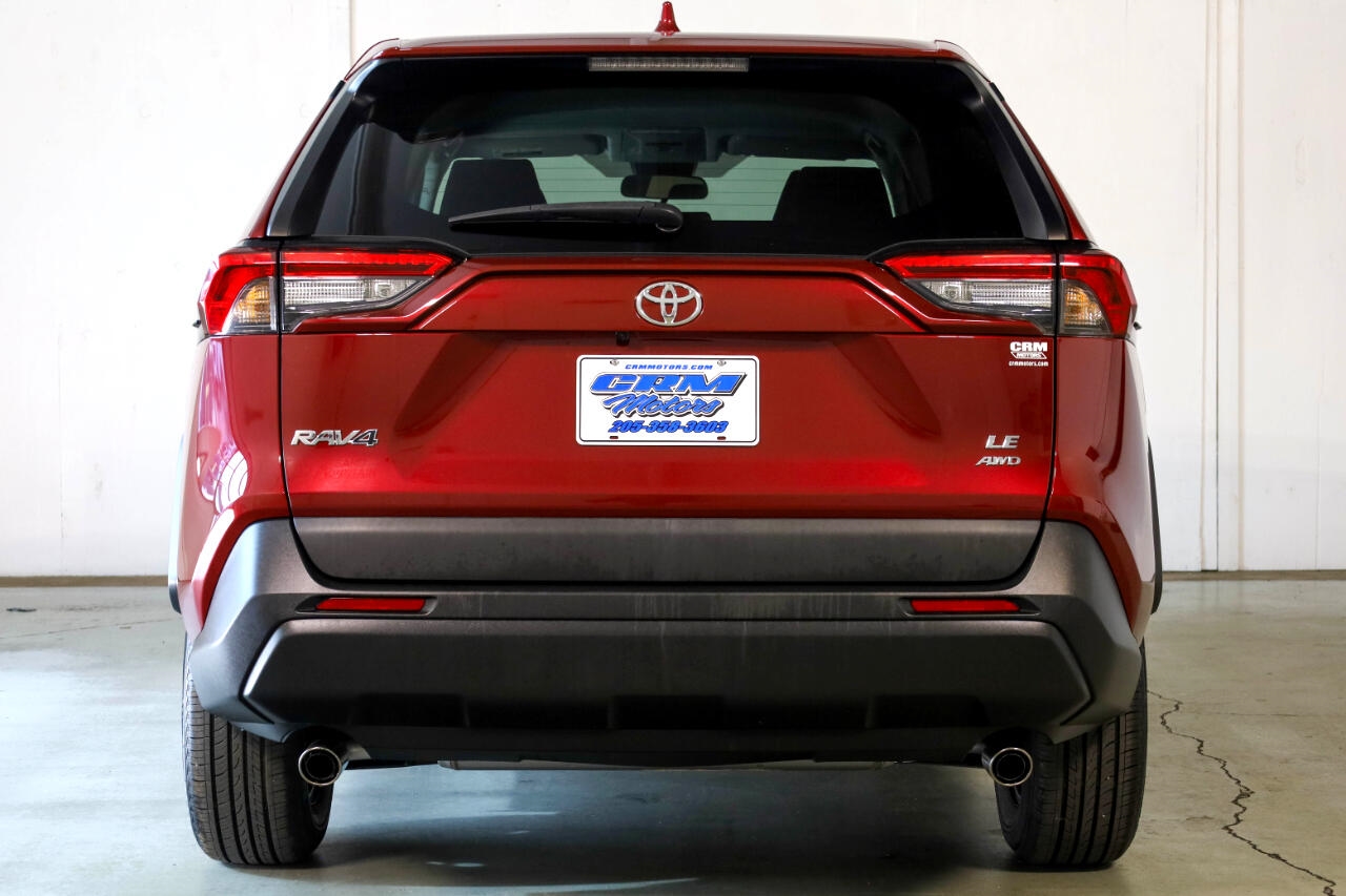 Toyota RAV4 LE AWD (Natl) 2022