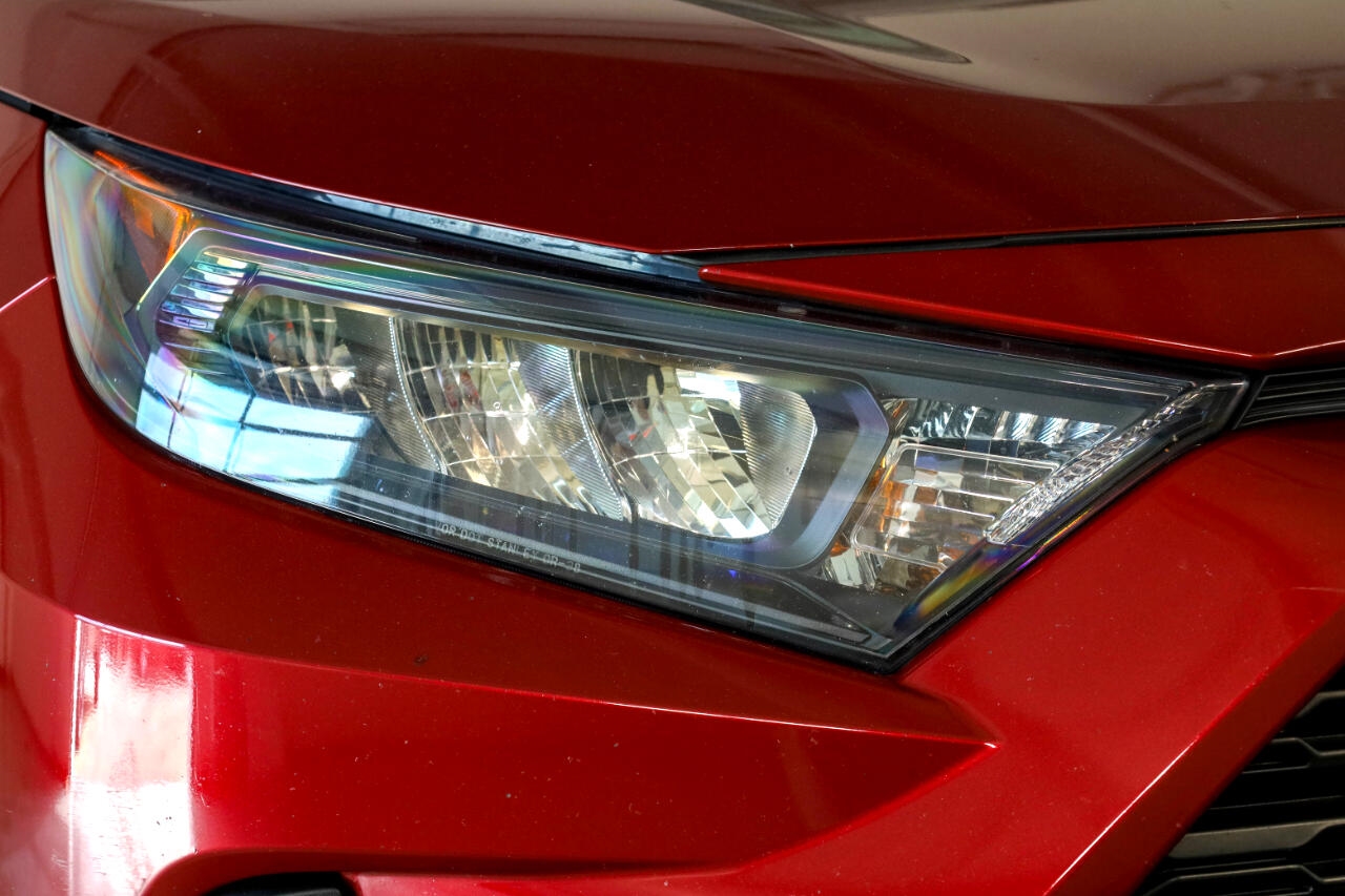 Toyota RAV4 LE AWD (Natl) 2022