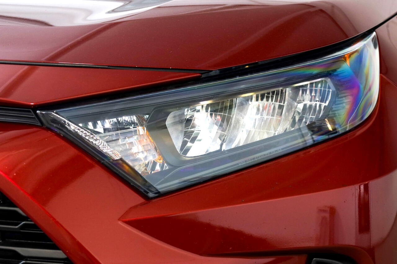 Toyota RAV4 LE AWD (Natl) 2022