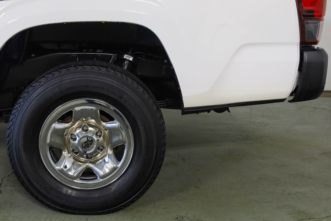 Toyota Tacoma 2WD SR5 Access Cab 6' Bed I4 AT (Natl) 2022