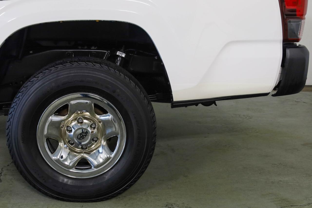 Toyota Tacoma 2WD SR5 Access Cab 6' Bed I4 AT (Natl) 2022