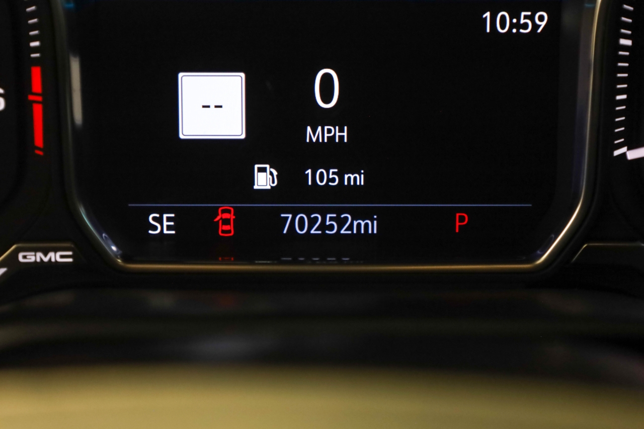 GMC Sierra 1500 4WD Crew Cab 147" AT4 2021