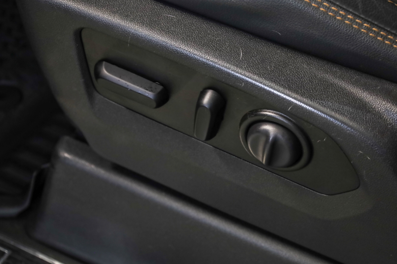 GMC Sierra 1500 4WD Crew Cab 147" AT4 2021