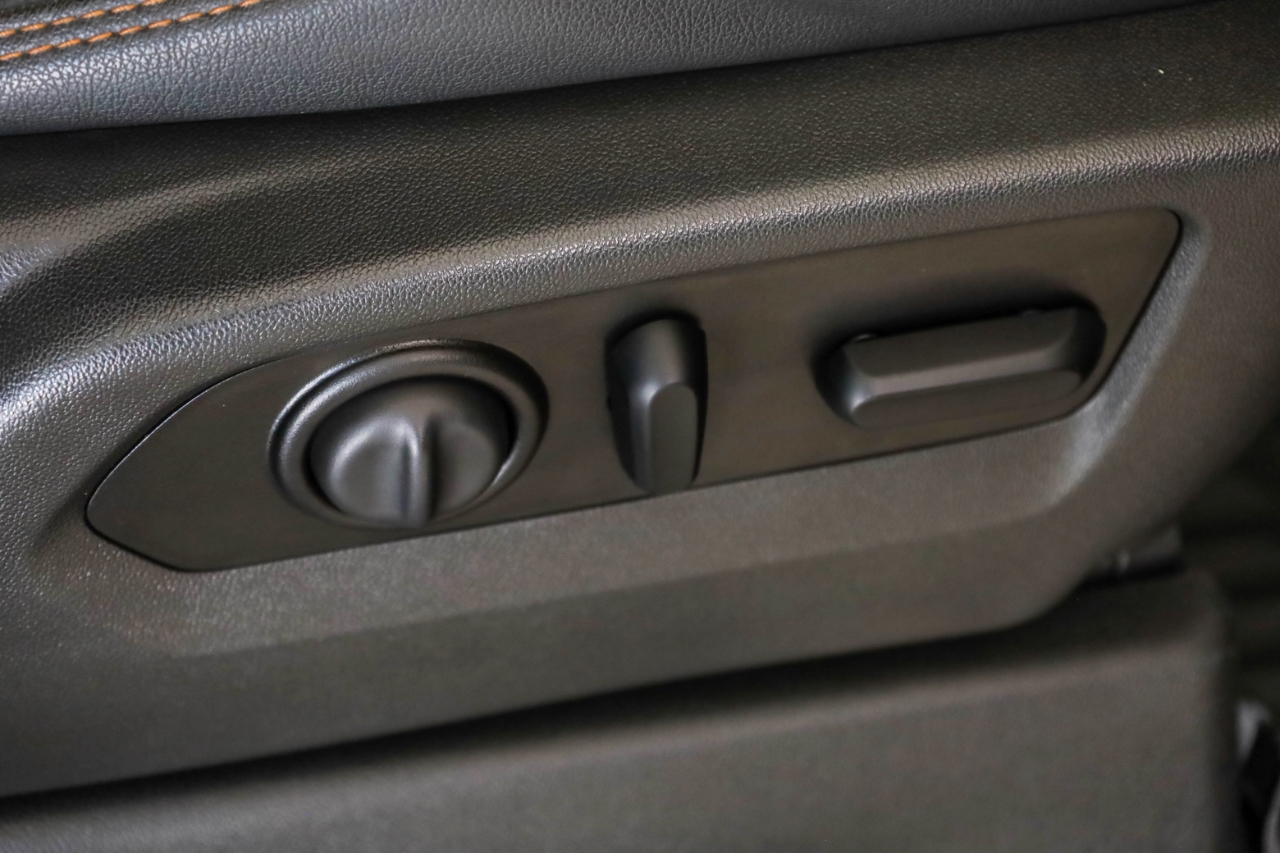 GMC Sierra 1500 4WD Crew Cab 147" AT4 2021