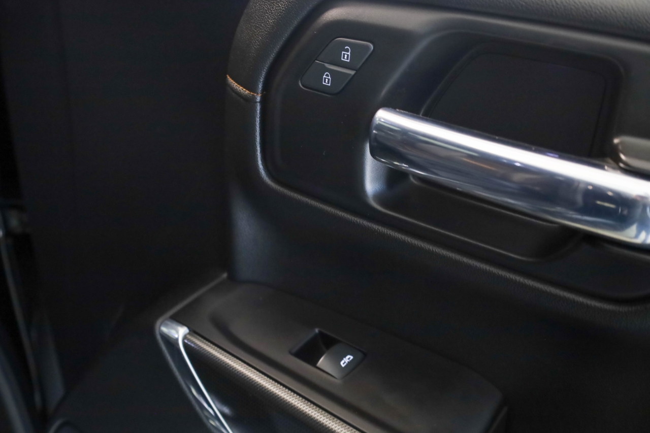 GMC Sierra 1500 4WD Crew Cab 147" AT4 2021