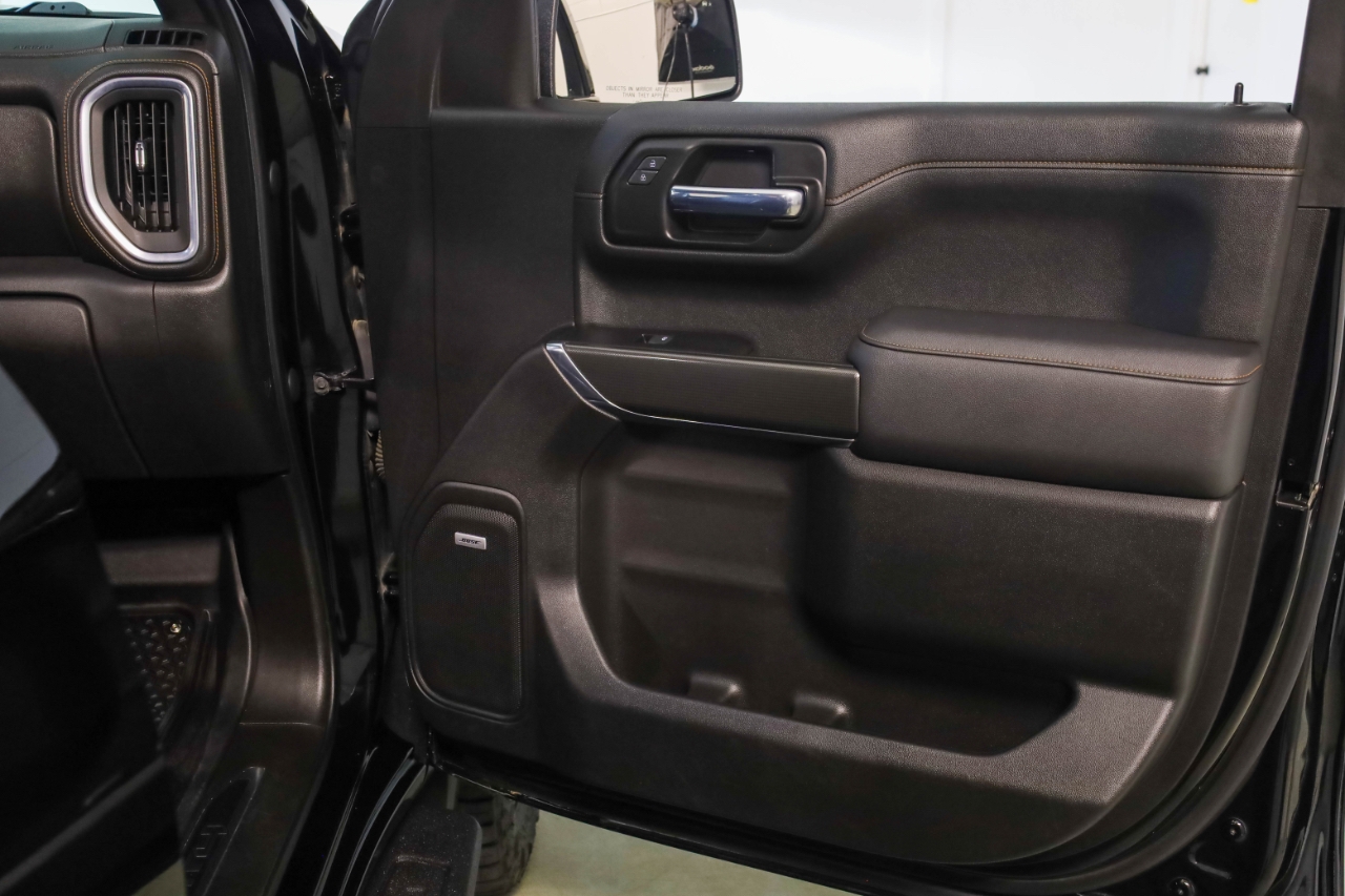 GMC Sierra 1500 4WD Crew Cab 147" AT4 2021