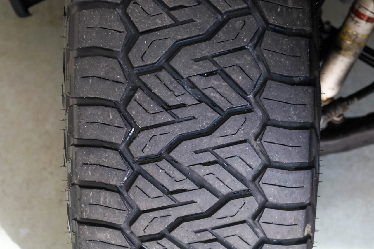 GMC Sierra 1500 4WD Crew Cab 147" AT4 2021